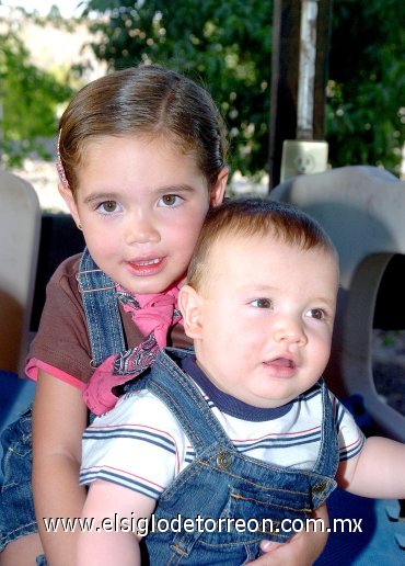 20042008
Ana Paula y su hermano Francisco