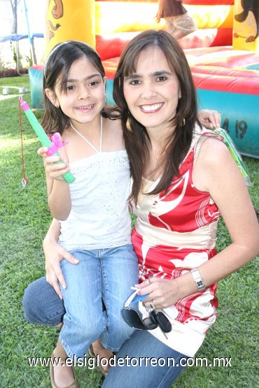 28042008
Biby y Valentina Barrera.