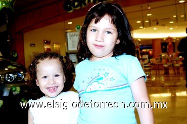 30042008
Paloma y Celina Schumm Jasso