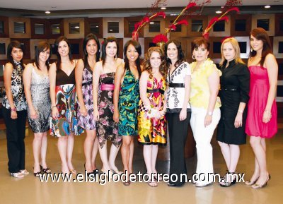 Martha Santillán, Paola Herrera, Daniela Gaytán, Sofía Rodríguez, Lorena Sáenz, Grisell Chávez, Alicia Jalife, Iliana Garza-Tijerina de Jalife, María Luisa Ramos de Jalife, Karime Jalife y Laura Gajón.