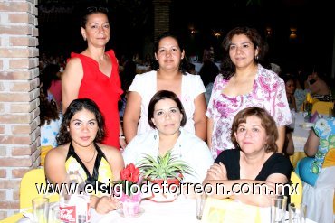 19052008
María Carmen Vázquez, María del Carmen Vázquez, María de la Cruz Talamantes, Gloria Reséndiz, Wenddy Rubio y Leticia Morales.