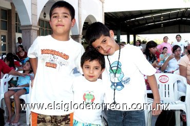 04052008
Luis Manuel Carrillo, Luis Antonio Carrillo y Alejandro Jáquez.