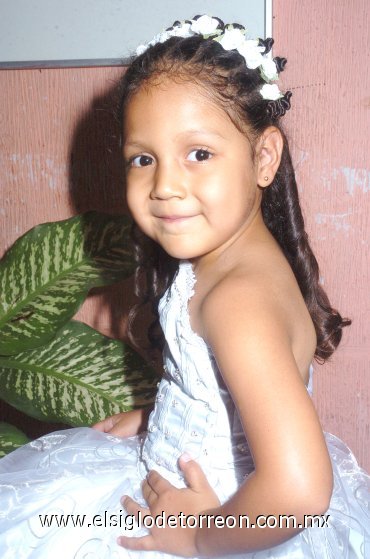 13052008
América Abigaíl Herrera Núñez, cumplió tres años de edad.