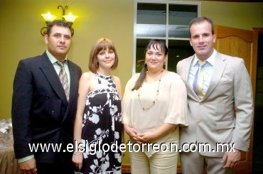 11052008
Roberto y Elena Alcántara, Luis y Alejandra García Murra.