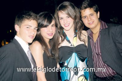 Eduardo Fernández, Mariana, Ana Cecy Giacomán y Kuno.