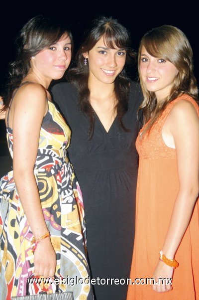 Sara Garibay, Cristy Martínez y Aranza Bracho.