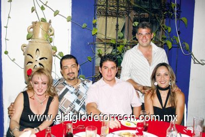 Rocío Verdejo, Gerardo Galindo, Jaime del Prado, Pina de Ramírez y Jimy Ramírez.