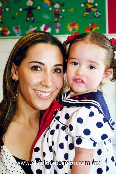 Ana Sofía y Luciana Miñarro.