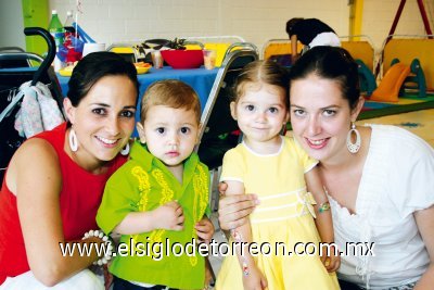 Lucila y Fer González, Paulina y Claudia González.