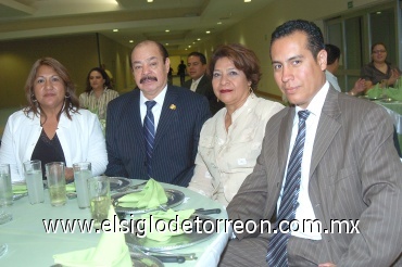 18052008
Earl Gustavo Alvarado Morales, Élida Casas Acosta, José Ismael Jimenez Meza y Rosa María Treviño Núñez