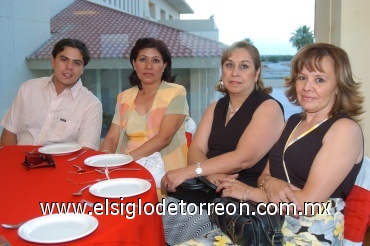 26052008
Luis Díaz Flores, Angélica García, Laura García y María Elena Aguilar.