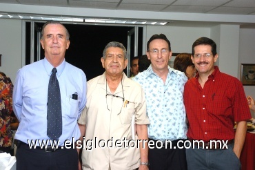 27052008
Ricardo Saravia, Víctor de la Peña, Diego Berlanga y Manuel González.