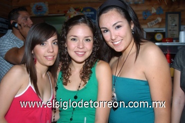 29052008
Claudia Franco, Denisse García y Marcela Torres