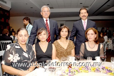 29052008
Yadira de Mojica, Jorge Mojica, Lizeth y Janeth Ontiveros, Coco de Ontiveros y