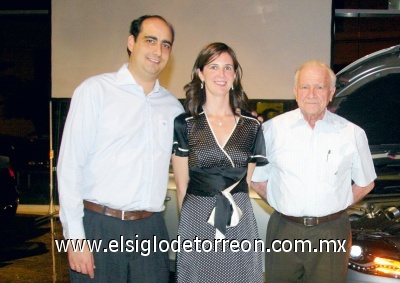 Jesús Ruenes, Isabel Vicario y Fernando Murra.