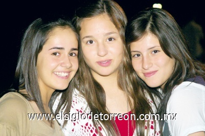 Paty Berumen, Frida Murra y Daniela Santelices.