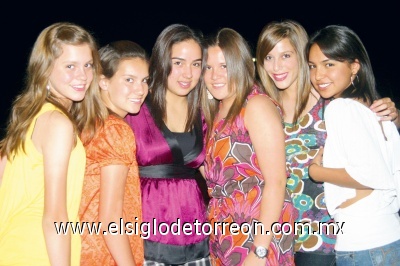 Mariana Aranda, Brenda González, Paulina Echeverri, Daniela y Alejandra Pérez.