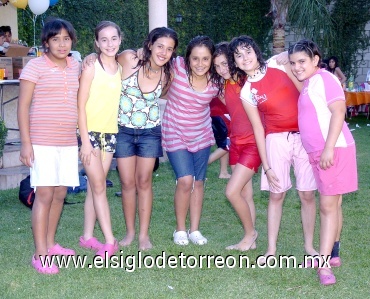 06062008
Mónica Bredeé, Daniela Alarcón, Dafne Kort, Regina Martínez, Daniela Berumen, Mariela de Ávila y Nelly Georgina