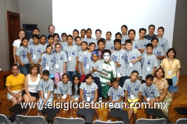 24062008
Mini Campamento Amigo Niños con Diabetes 2008, celebrado el sábado pasado en las instalaciones del Tec de Monterrey.