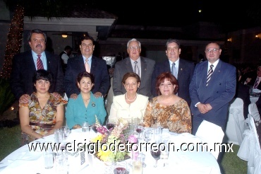 06072008
José Dorado, Mario Carrillo, Laura Ramos de Carrillo, José Humberto García, Hortencia de García, Guillermo y Lety Contreras, Víctor y Liliana González