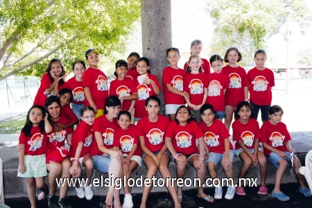 Grupo de asistentes al curso de verano del Parque España.