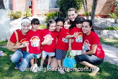 Mariana Nahle, Julia Gutiérrez, Eloisa Iriarte, Maricarmen Fernández, Camila Gómez, Karime Silveyra, Jimena del Río y Cecy Gutiérrez.