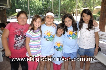 18072008
Regina Hernández, Maty José Estrada, Salma Facio, Ale Solares, Ana Victoria Soto y Mitzy Hidrogo.