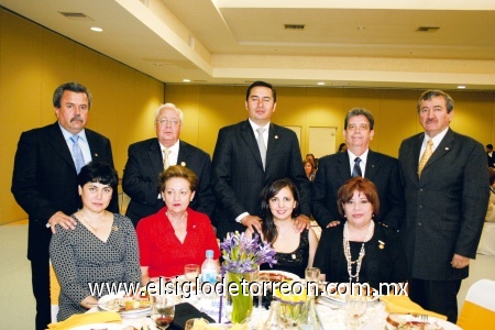 Luis Atkins, Mario Carrillo y Laura Ramos Torres, Cutberto Frías y Sandra Sarraf de Frías, José Humberto Garein y Hortensia Aguirre Fernández, Víctor Manuel González y Liliana de González.