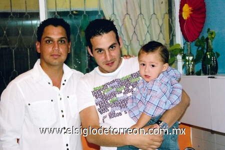 Mario Murguía, Carlos Gallegos y Carlitos Gallegos.