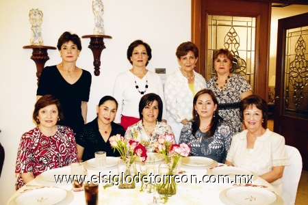 María Angélica Leal, Morena de Martínez, Tere de Herrera, Lupita Barrios, Ana Tere de García, Ana María de de la Mora, Alicia de Hernández, Beatriz de Gómez y Lupita de Rosas.