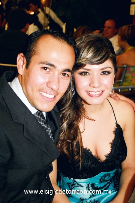 Gerardo Torres y Gaby Pinto.