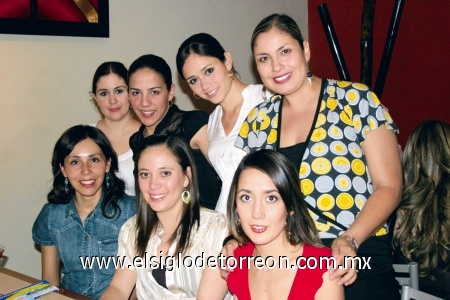 Claudia Ávila, Valeria Castro, Mercedes Orozco, Ale González, Esther Domínguez, Adriana Cruz e Ileana Sáenz.