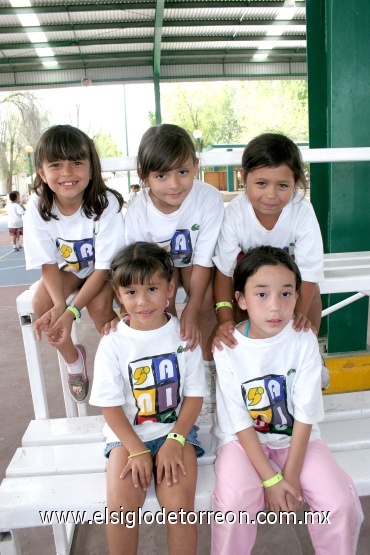 23072008
Rebeca Gómez, Andrea Becerra, Laila Fernández, Ana Camarillo y Alejandra Kishi