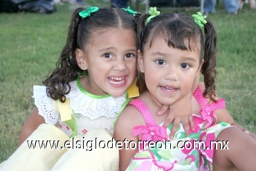 27072008
Ana Paola Ramos Lavín e Isabella Herrera Lavín, cumplieron cuatro y tres años de vida, respectivamente