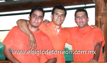 02082008
Martín Marmolejo, Gera Maciel y Juan Rojas