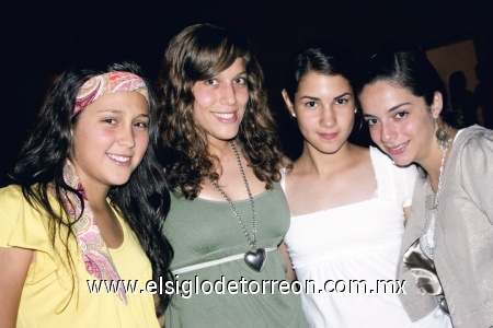 Las amigas: Magda, Caty, Brenda y Sandra.