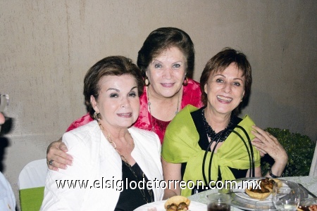 Chiquis de Lamberta, Beatriz de Tumoine y Cristy de Cobos.