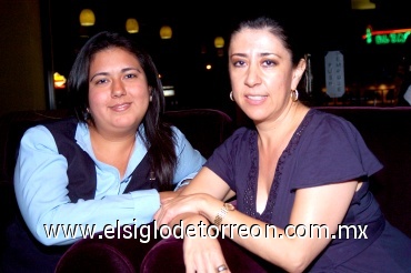 03082008
Elizabeth Alcaraz y Adriana Flores.