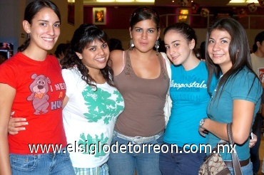 08082008
Jéssica Garza, Patricia Abularach, Mariel Román, Liz Ayala y Ana Cris Gurza