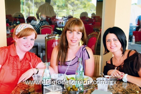 Brenda Noyola, Alejandra Sánchez de Necochea y Ana Sofía Méndez de De la Garza.