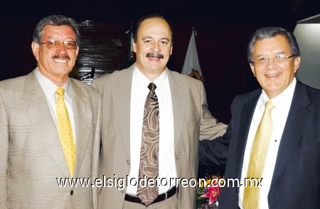 Gabriel Calvillo Seniceros, Héctor Gaytán y Héctor Fernández Aguirre.