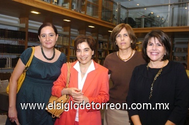 10082008
Patricia Hernández, Roxana Velázquez, Rosario Ramos y Lupita de De León.