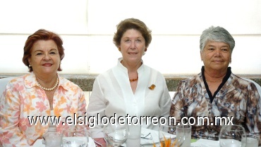 10082008
Toña de Fernández, Álida de Colliere y Carmen Iruzubieta.