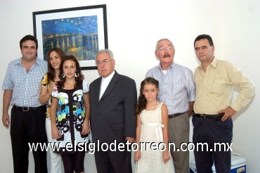 15082008
George Kawas, Cristina de Kawas, Ivanna Kawas, Sr. Obispo JoséGuadalupe  Galván Galindo, Javier Lara, su hijo Javier Lara y una pequeñita, asistieron a la bendición