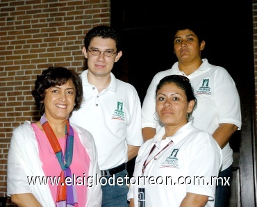 24082008
Alma Rosa Huereca, Margarita Alvarado, Irma Espinoza y Alejandro Esteva.