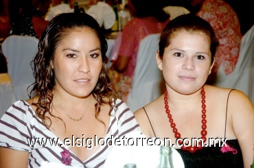 24082008
Rocío Ivonne Alvarado Avelar y Viridiana Chávez Gaytán