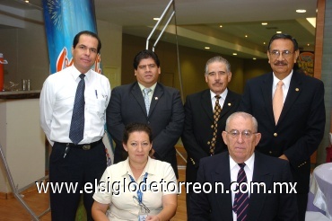 27082008
Jesús Martínez, Ricardo Ruiz, Raúl Pérez, Miguel Vázquez, Marcela León y Rogelio.