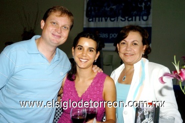 28082008
Sebastián Kwapisz, Pilar Medellín Kwapisz y Pilar Miñarro