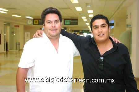 16092008
Alejandro y Pepe Ortiz viajaron a Sinaloa.