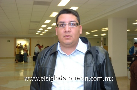 18092008
Ricardo Delgado viajó a la Ciudad de México